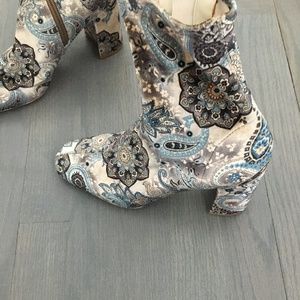 Jeffrey Campbell x Free People velvet boots